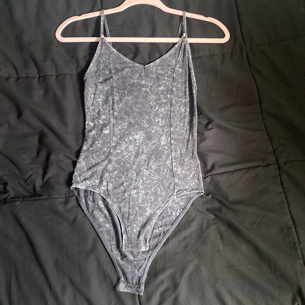 American Eagle Outfitters Extra Small Patterned Black Bodysuit